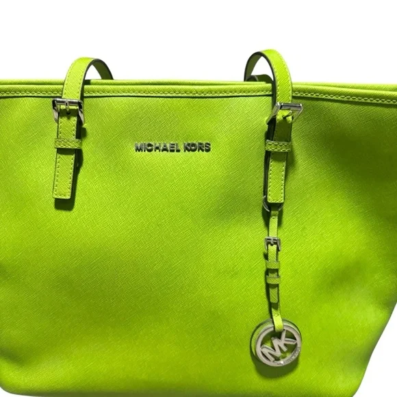Michael Kors Saffiano Leather Jet Set Tote Lime Green Shoulder Bag - Picture 4 of 10